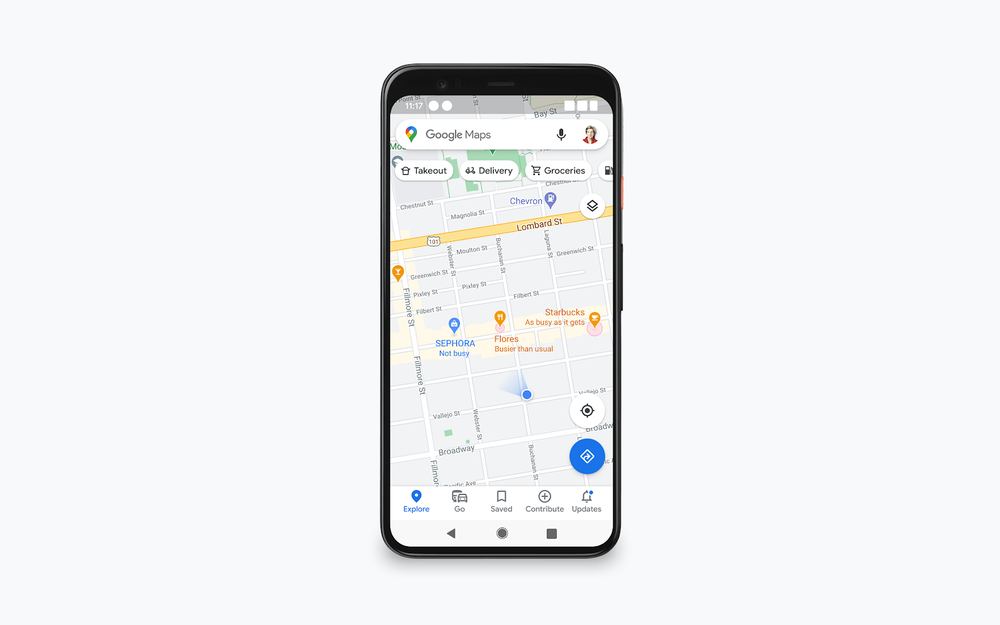 Tela do Google Maps mostra locais e informações sobre se há poucas ou muitas pessoas neles no momento.