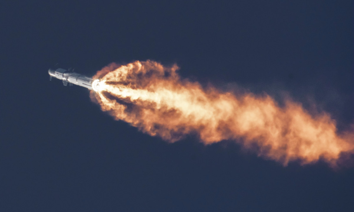 Drone capta vídeo de lançamento da Starship que terminou em explosão