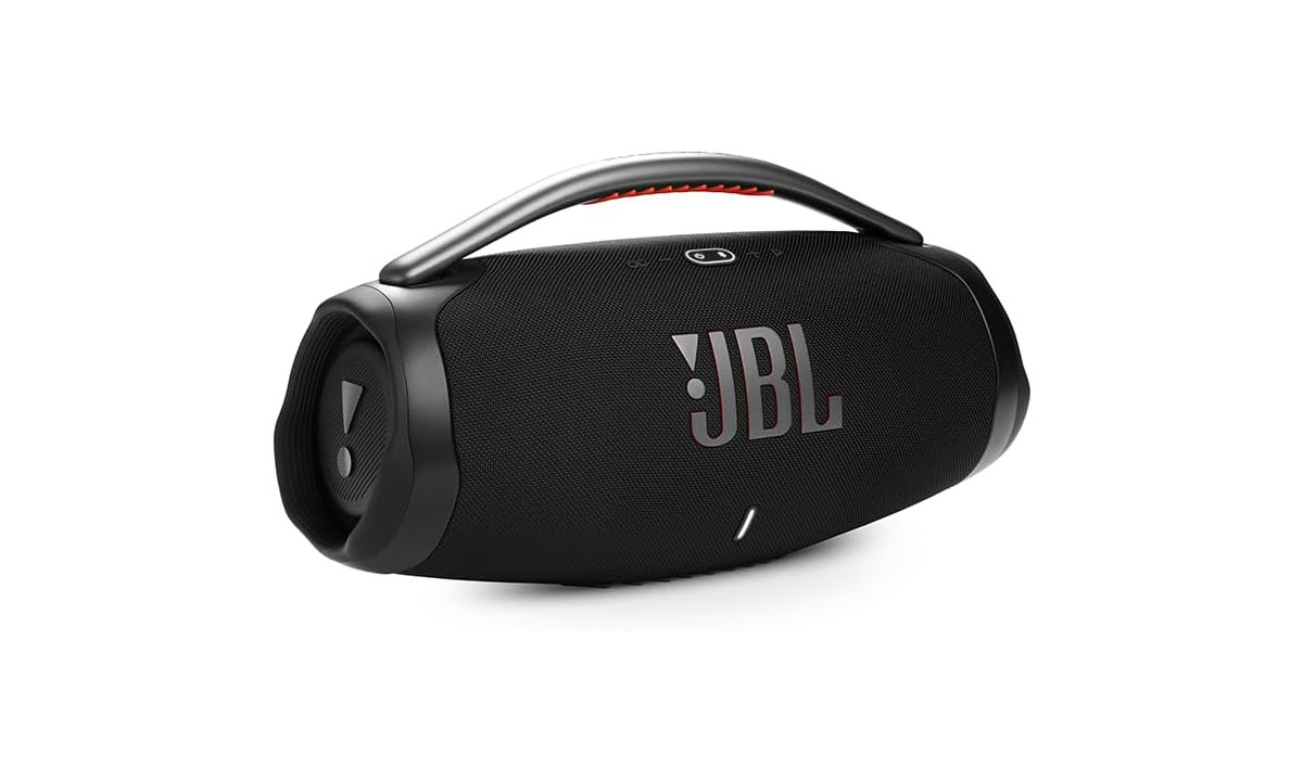 Caixa de som JBL com mais de 24h de bateria está 25% off