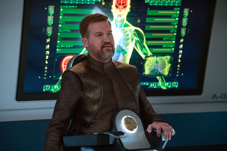 O ator Kenneth Mitchell intepretando o personagem Aurellio, em "Star Trek: Discovery"